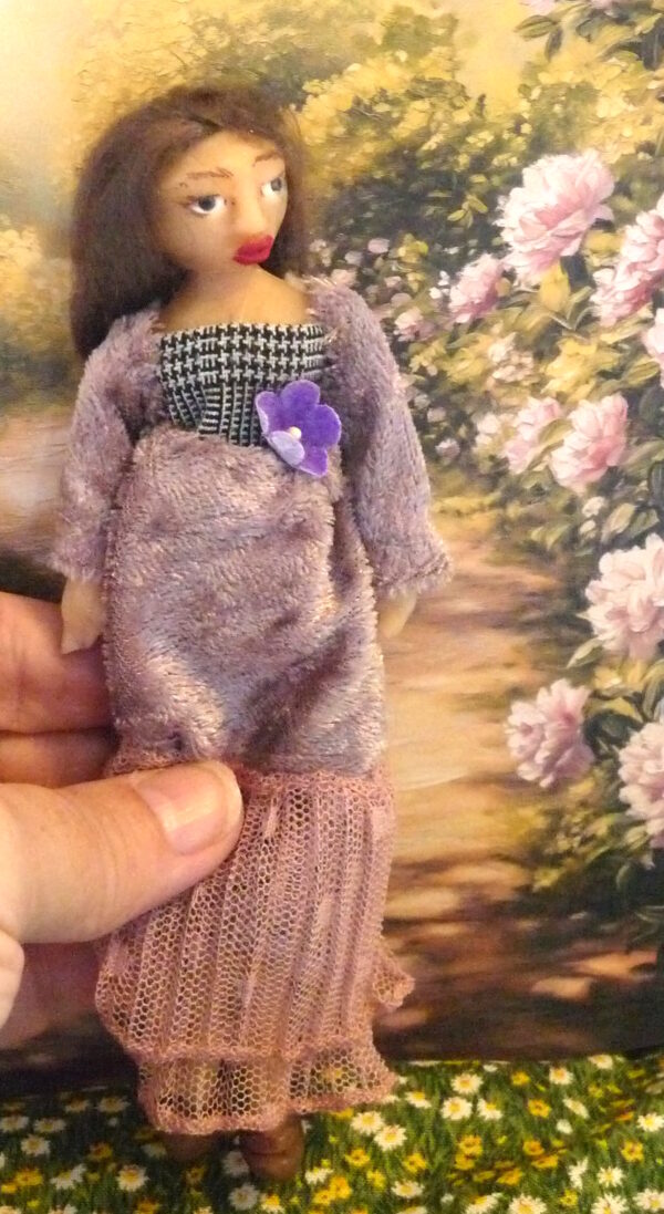 Amanda - Doll in purple dress - Image 4