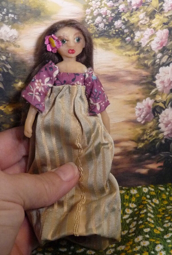 Holly - Young girl with silk dress - Image 4