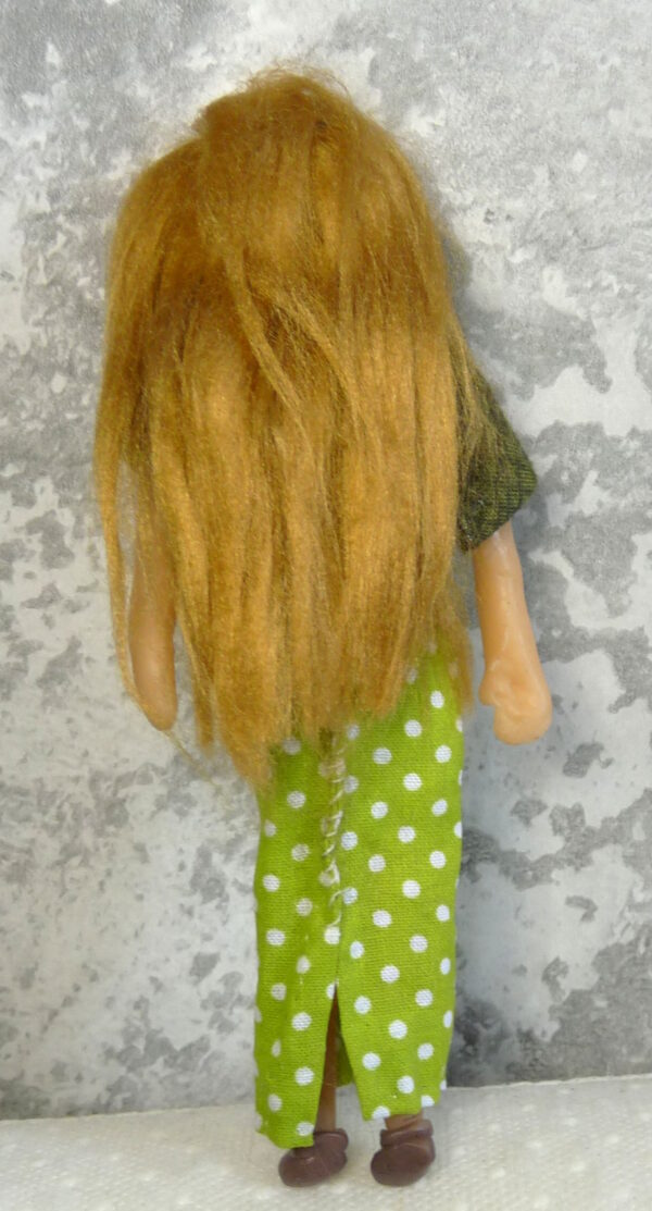 Indra - Doll in green dress - Image 3