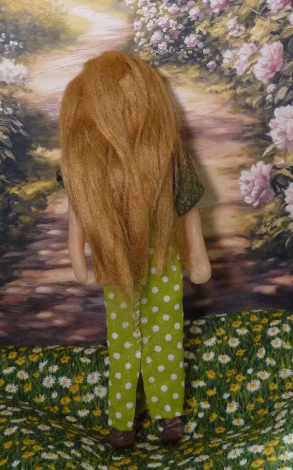 Indra - Doll in green dress - Image 3