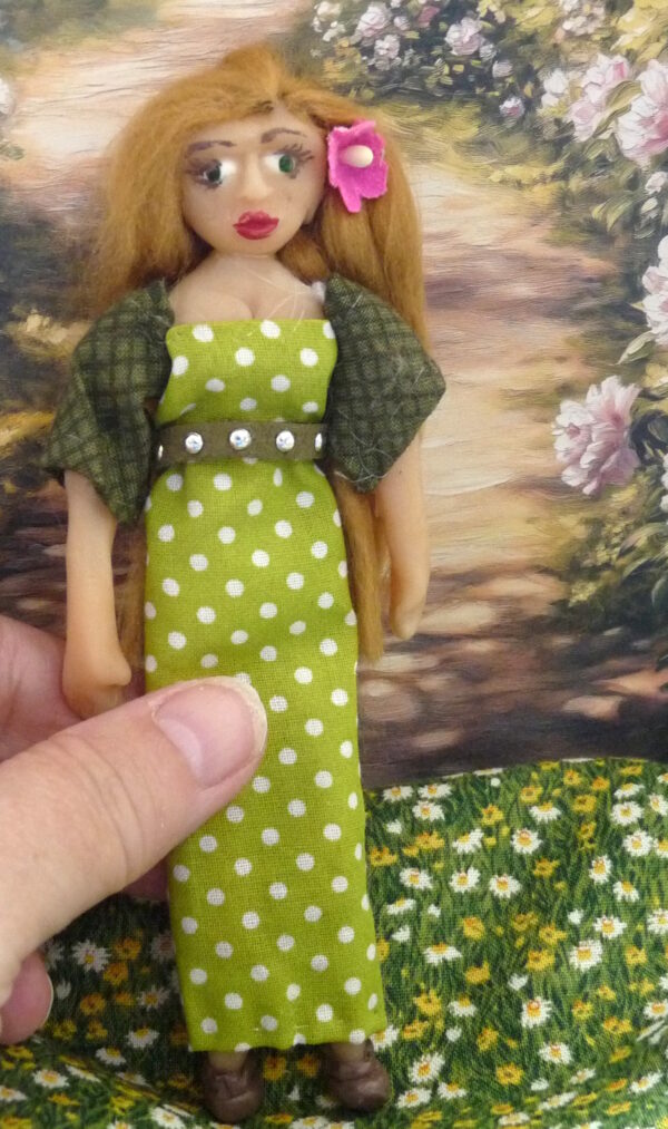 Indra - Doll in green dress - Image 4