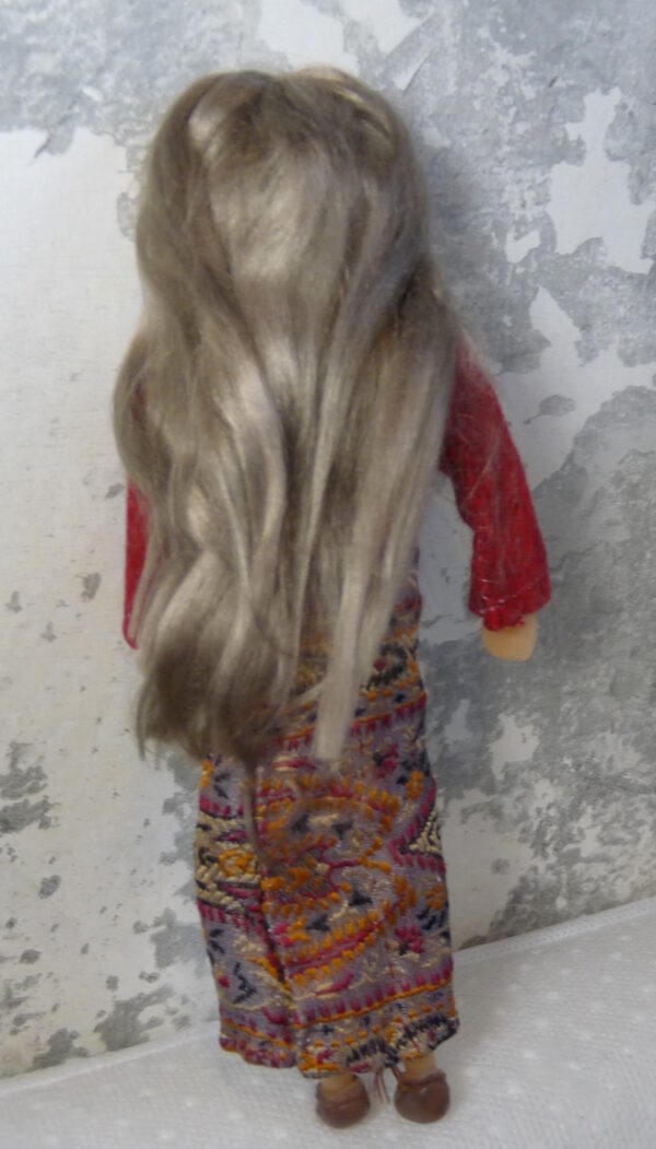 Julia - Doll with smokey blonde hair and reddish dress - Image 2