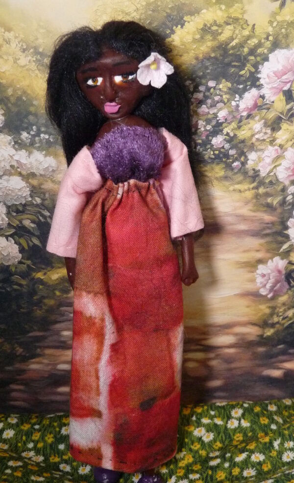 Leah - Doll with red and brown dress - Image 2