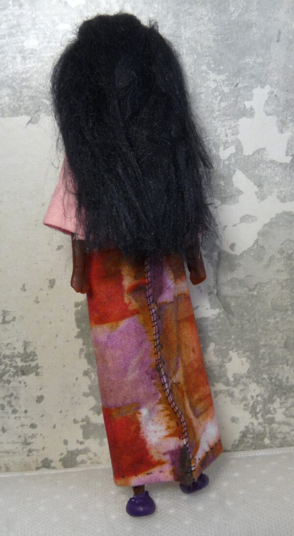 Leah - Doll with red and brown dress - Image 3