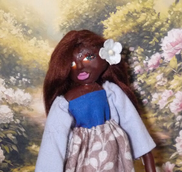 Moesha - Doll with blue and brown dress