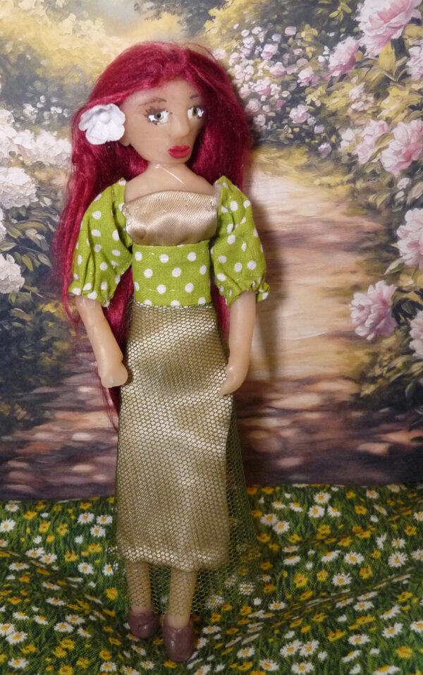 Ofelia - Doll with green eyes and red hair - Image 2