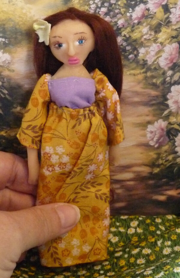 Agata - Doll in yellow and purple dress - Image 4
