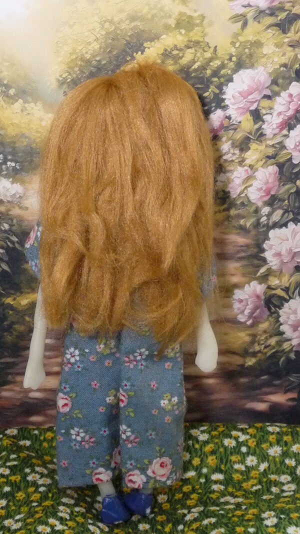 Annie - Doll in blue dress with roses - Image 3