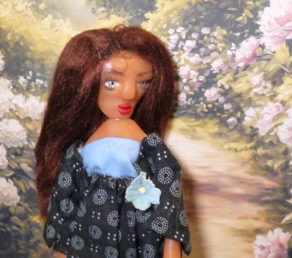 Antonella - Doll in black and blue dress