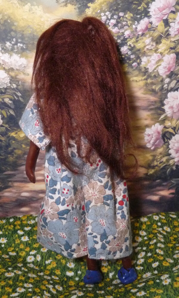 Asilia - Doll with blue and red dress - Image 3