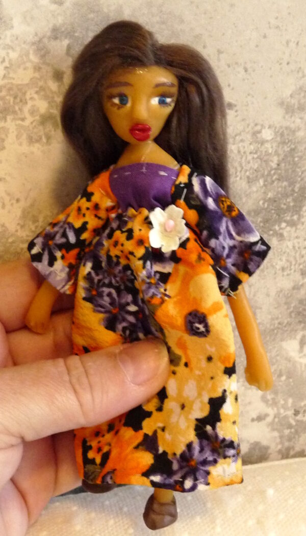 Ayra - Doll in orange and purple dress - Image 4
