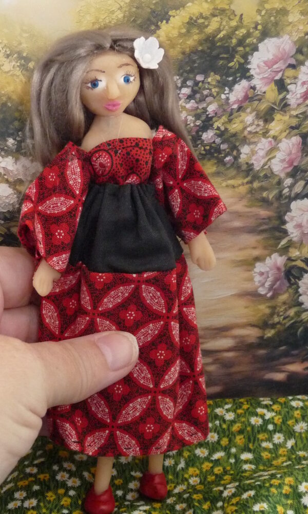 Caroline - Doll in red and black dress - Image 4