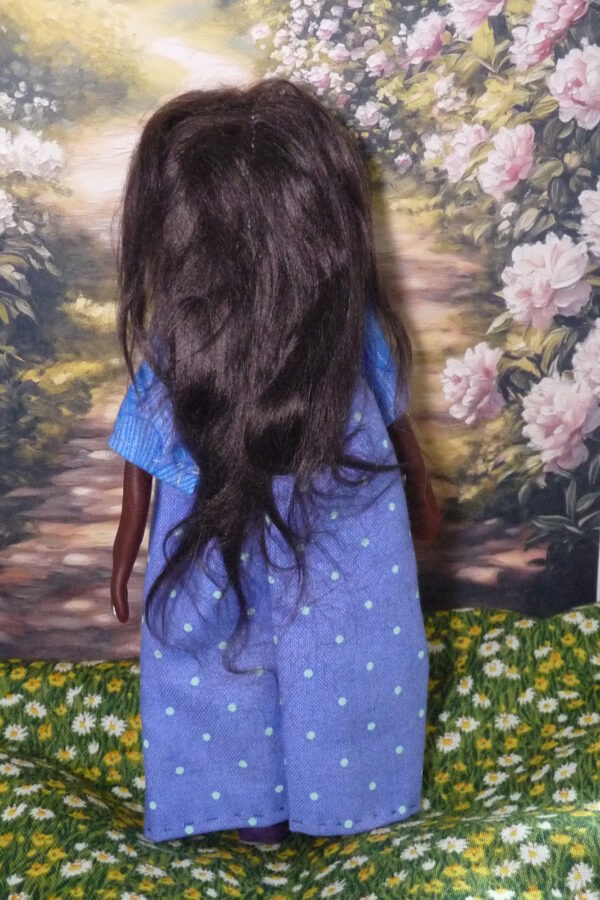 Duni - Doll in purplish blue dress - Image 3