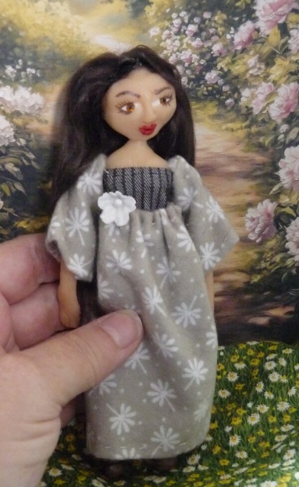 Emilia - Doll in grey and white dress - Image 4