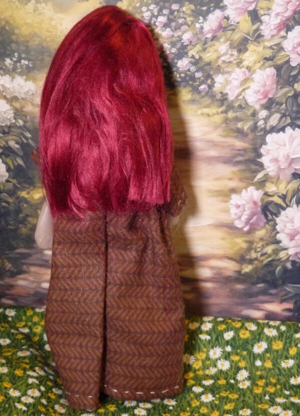 Emily - Doll in brown dress - Image 3