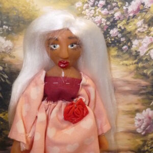 Fatima - Doll in apricot dress