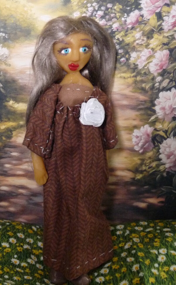 Fleur - Doll with brown dress - Image 2