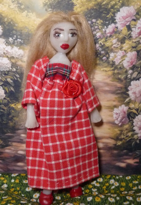 Helena - Doll in red dress - Image 2