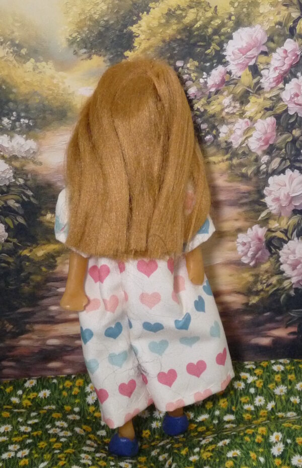 Ingrid - Doll with hearts on dress - Image 3