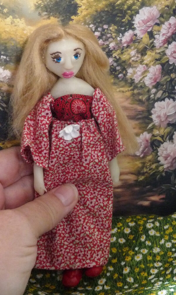 Irina - Doll with red and white dress - Image 4