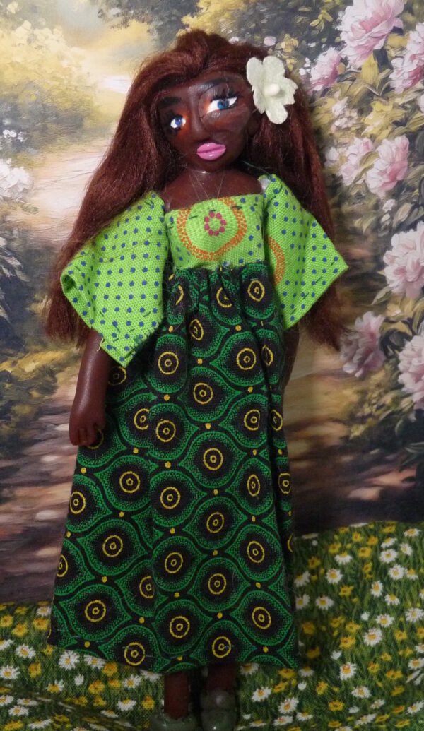 Jacee - Doll in green and black dress - Image 2