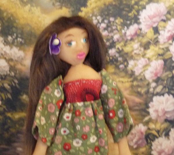 Jada - Doll in red and green dress