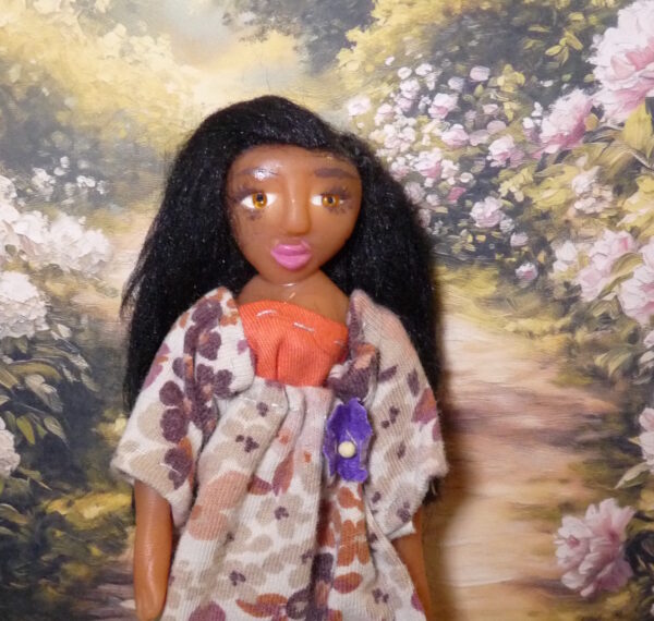 Jade - Doll in flowery dress
