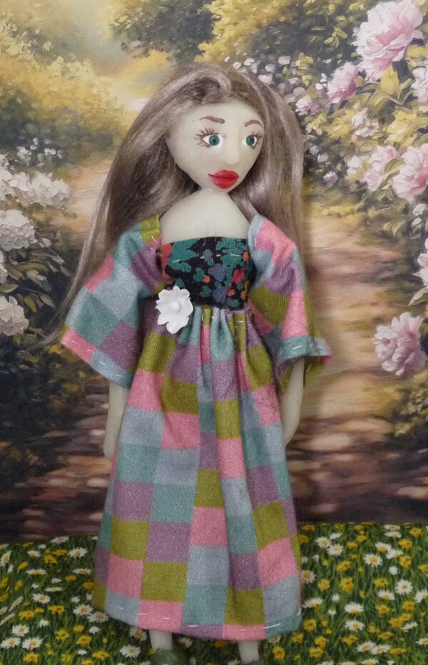 Jessie - Doll in checkered dress - Image 2