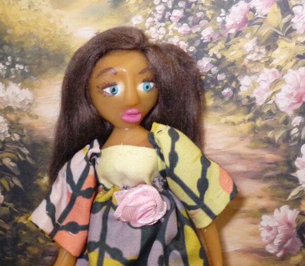 Laura - Doll in yellow and black dress