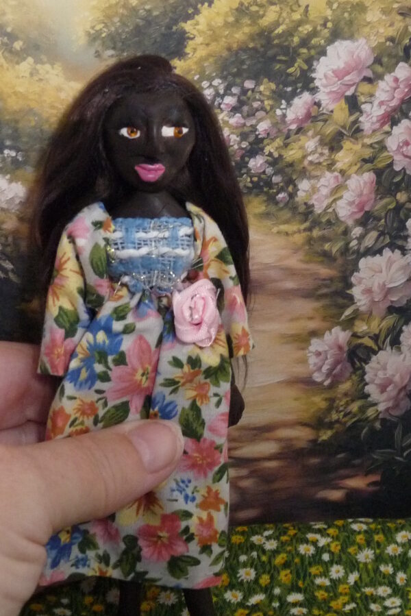 Marisol - Doll with blue and pink dress - Image 4