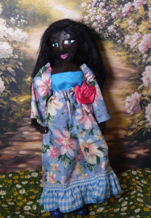 Oriana - Doll in blue and pink dress - Image 2