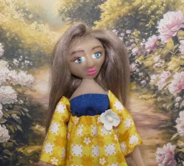 Orla - Doll in yellow dress