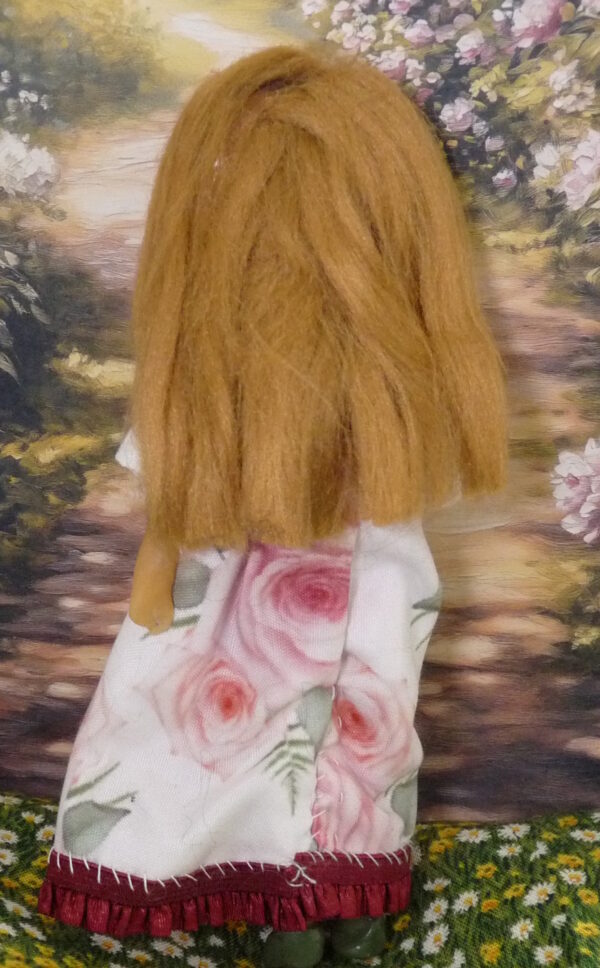 Simone - Doll with roses on dress - Image 3