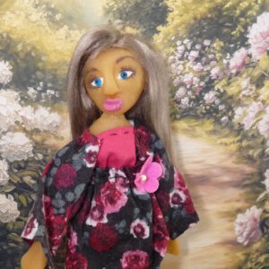 Zoe - Doll in flowery dress