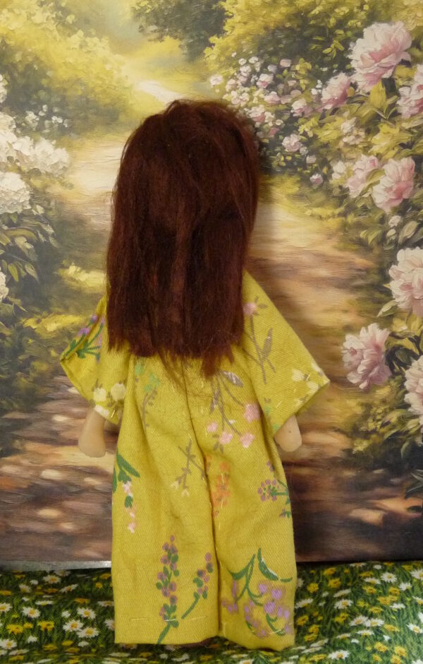 Anneli - Doll with yellow dress - Image 3