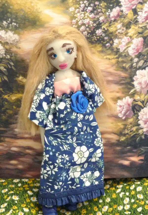 Elvira - Doll with blue and white dress - Image 2