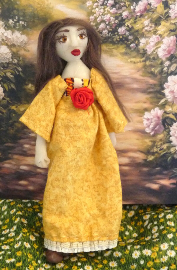 Felicia - Doll in yellow dress - Image 2