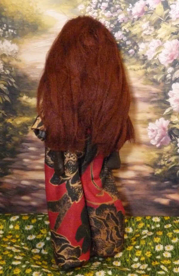 Irene - Doll with red and brown dress - Image 3