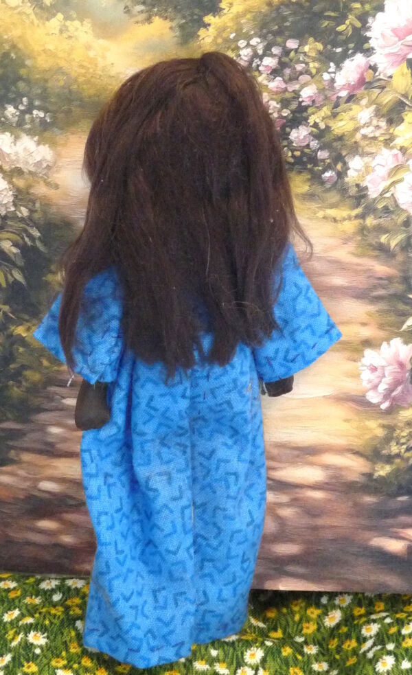 Terese - Doll with blue and red dress - Image 3