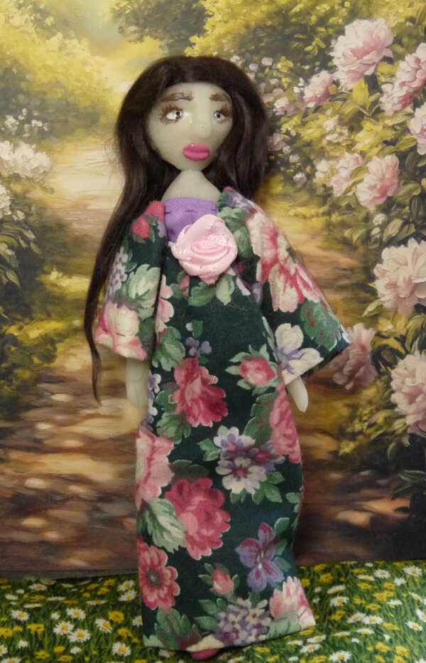 Vivianne - Doll with flowery dress - Image 2